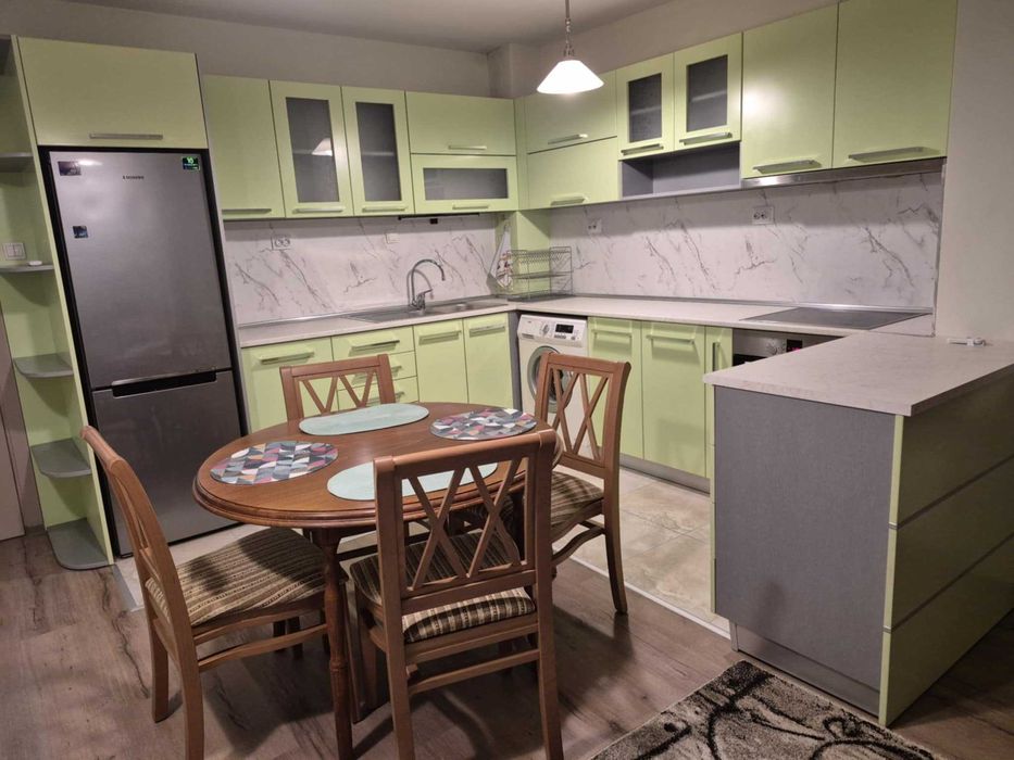 Дава се под наем Тристаен апартамент в Пловдив, Каменица 2 - 105 кв.м за 747.66 € - Снимка #3