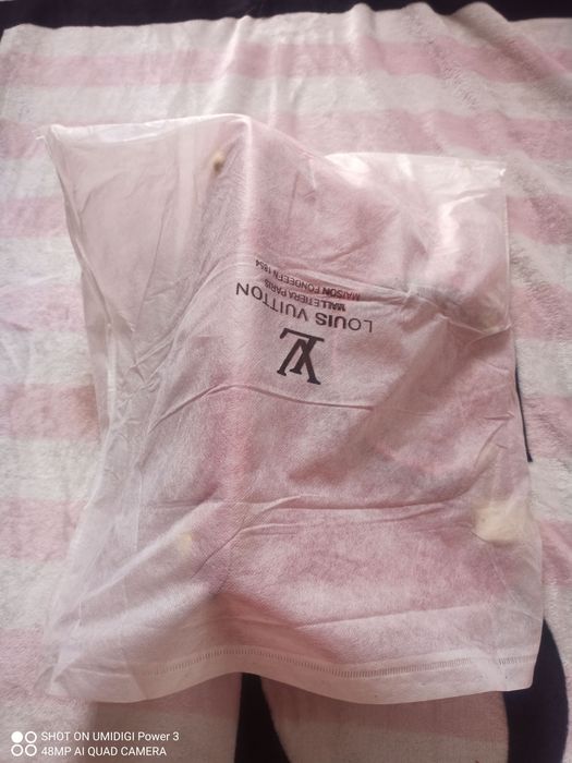 Чисто нова оригинална чанта louis vitton