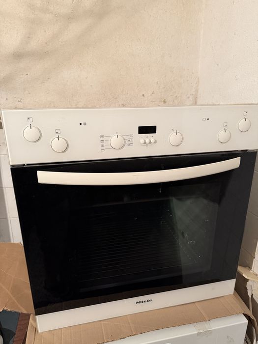 Фурна и котлони Miele