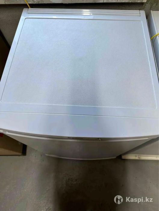 Холодильник Бирюса