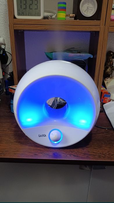 umidificator cu ultrasunete și lumina de veghe Laica