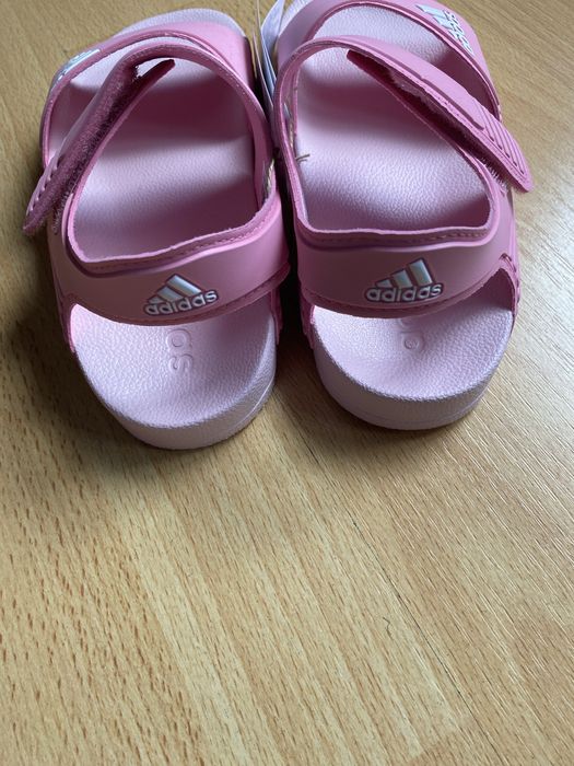 Adidas sandale penyru fete marime 33