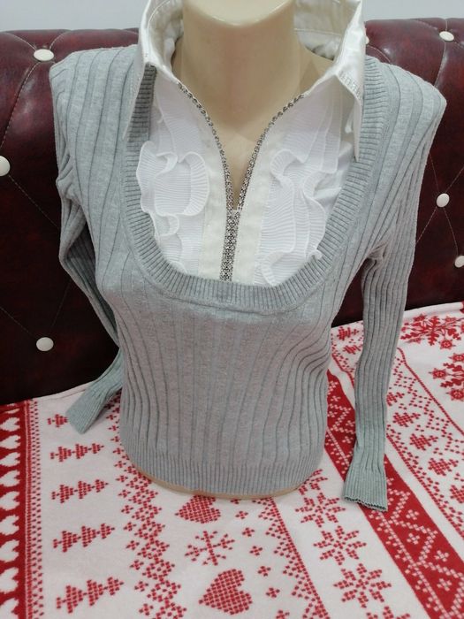 Bluza stil camasa cu volanase
