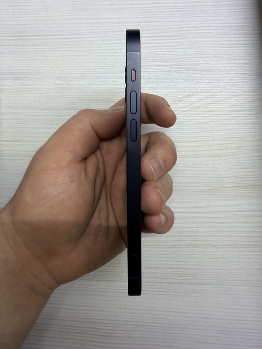 iPhone 12 64GB Negru,77% sanatate baterie