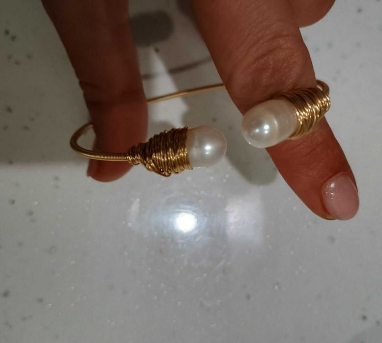 Нова гривна с естествени речни перли