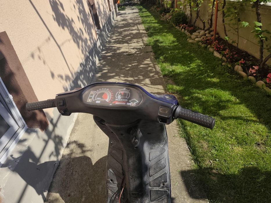 Vând Piaggio NRG