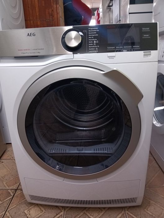 Сушилня с термопомпа АЕГ Aeg Series 9000 A+++  8кг 2 години гаранция!
