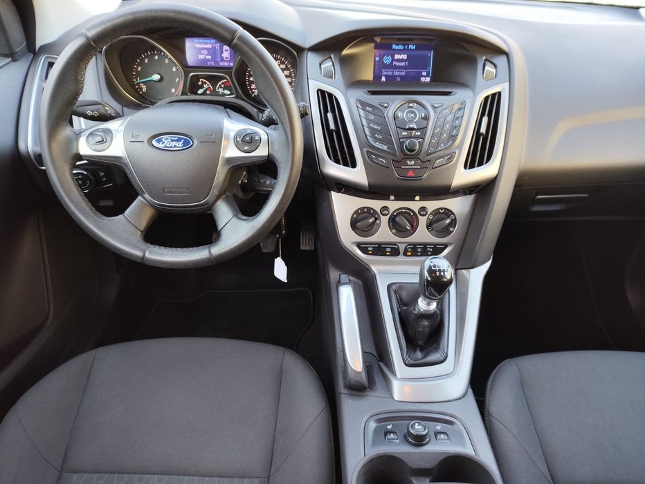 Dezmembrez orice piesa de Ford focus 3 / motor 1.0 ecoboost