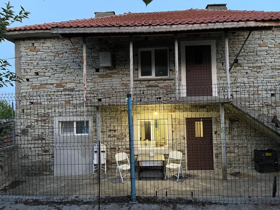 Продава се Къща в с. Ямино, Област Кърджали - 250 кв.м за 320 €/кв.м - Снимка #2