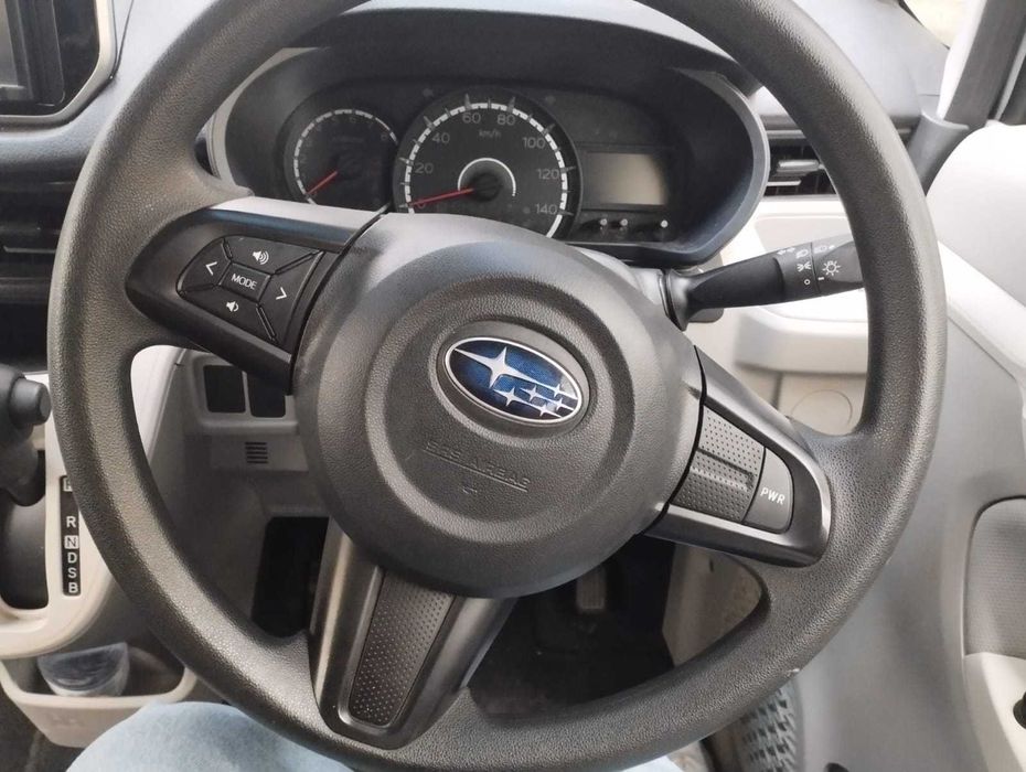 Автомобиль Subaru Stella