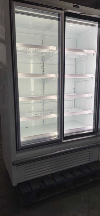 Вертикален фризер Costan 1300