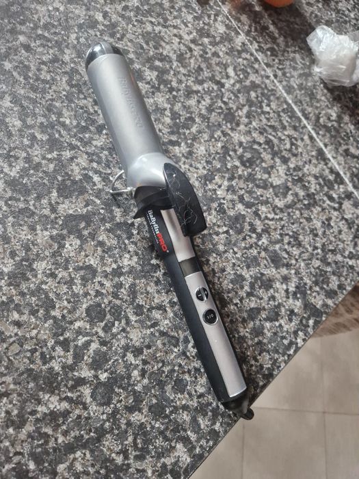 Uscator, ondulator, perie rotativă, placa par