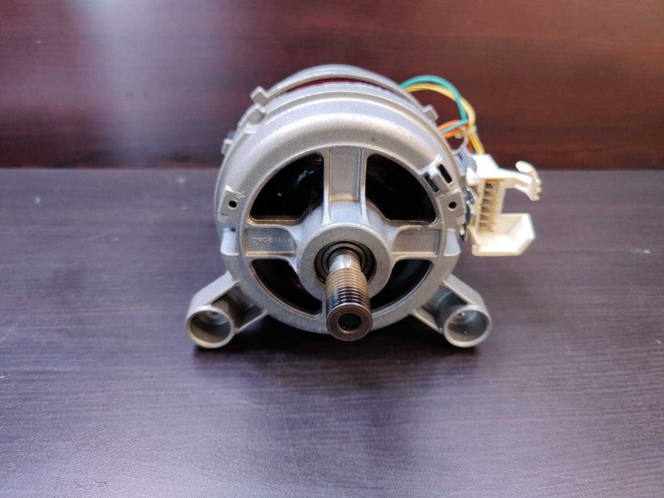 motor 7 pini Masina de spalat verticala Zanussi ZWQ 36121 / C140