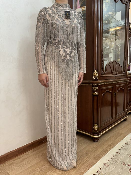 Вечерние платья