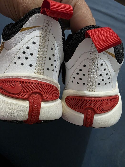 Pantofi Nike copii 29.5