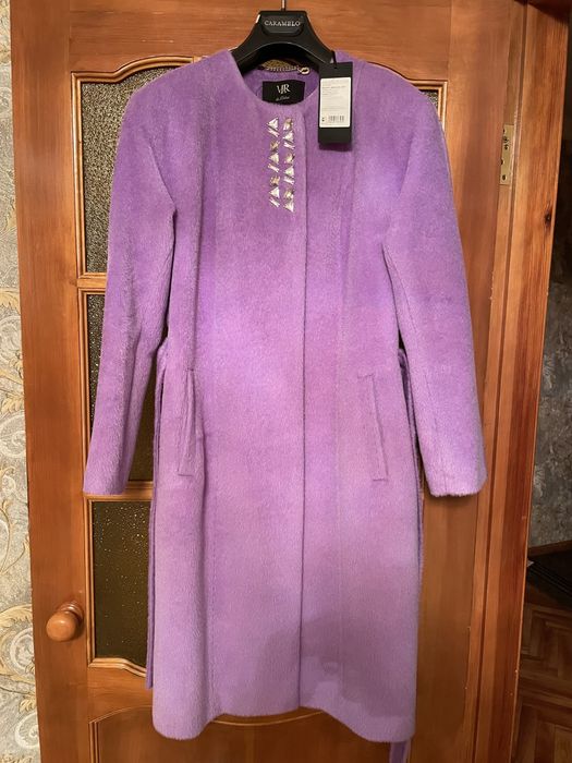 Продам красивое новое пальто