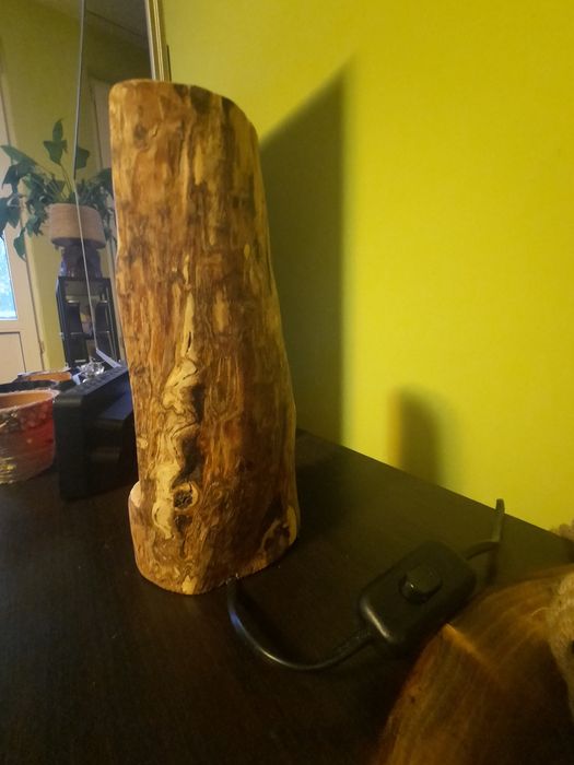 Lampa rustica, veioza