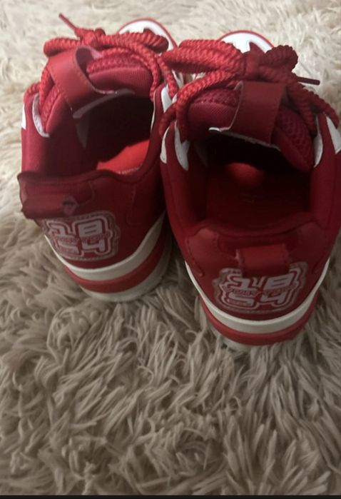 Adidasi lv skate rosii