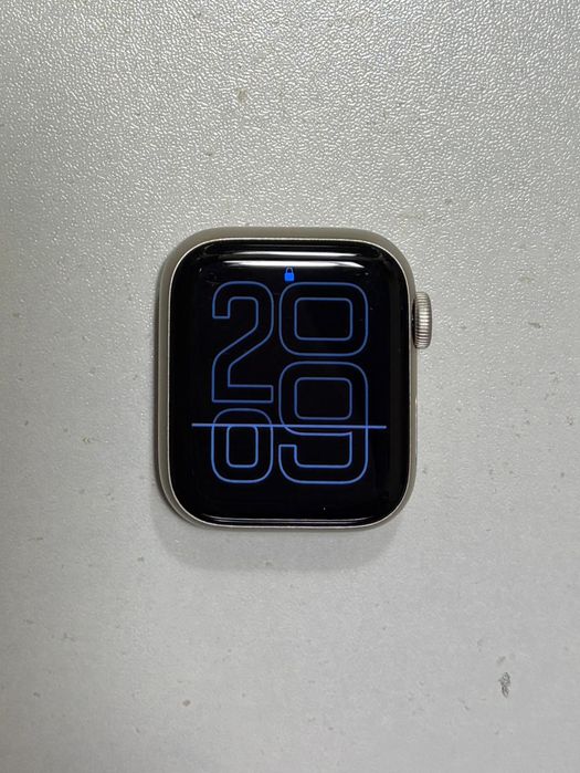 Apple Watch SE (2nd Gen, 40mm, Starlight)