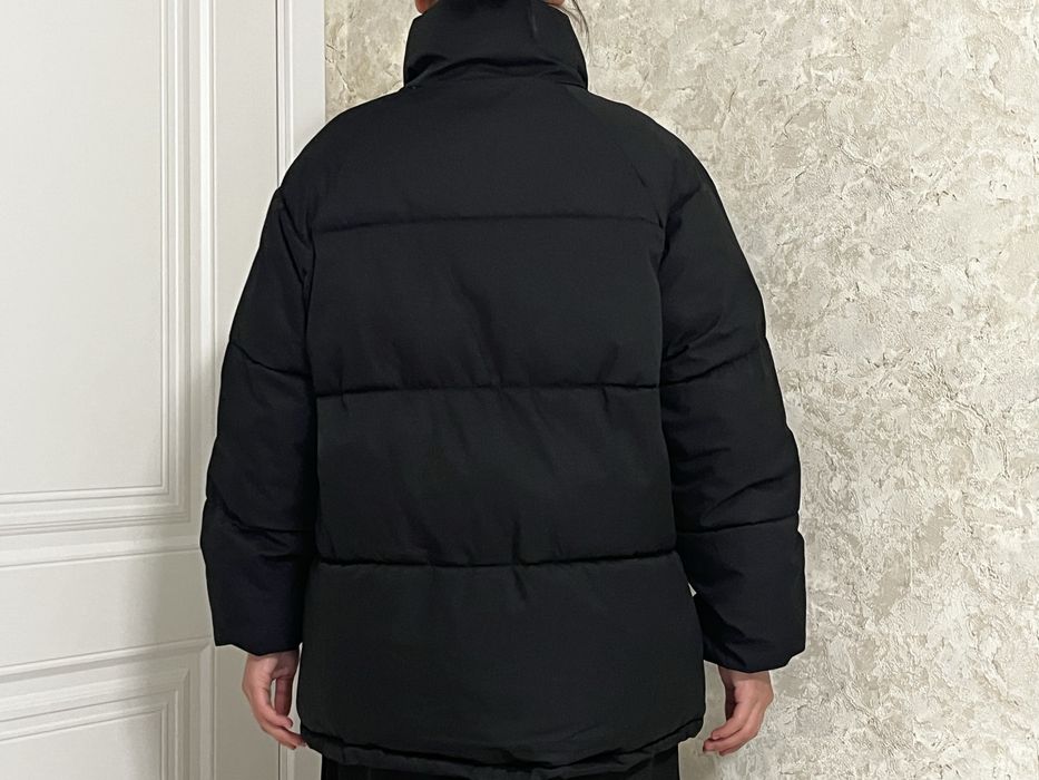 Куртка черный , новый