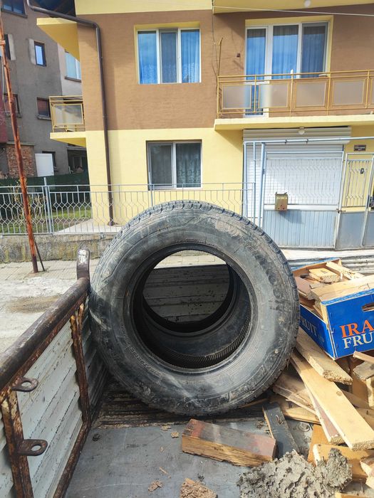 Гуми за бус клас Ц