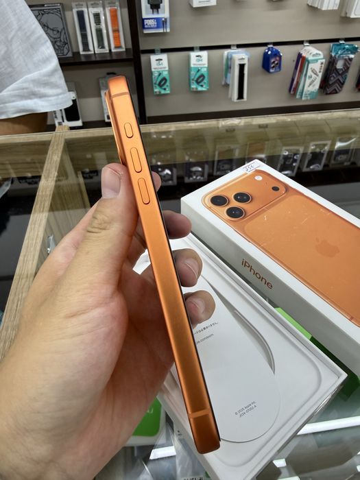 Iphone 17 pro max 256gb orange