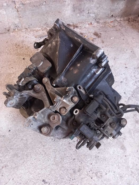 Скоростна кутия за мазда сх5 2,2 дизел 2014г