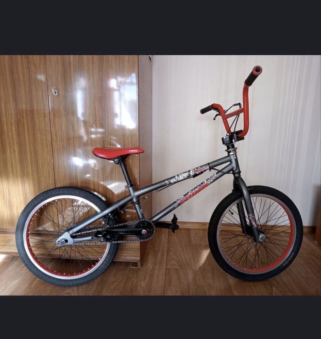 Велосипед BMX 2025 года