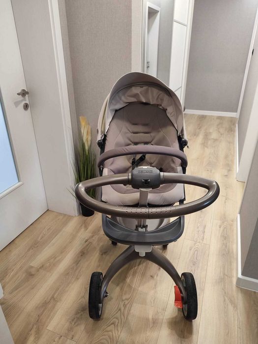 Бебешка количка stokke