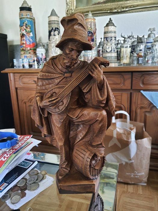 Майсторски дърворезби