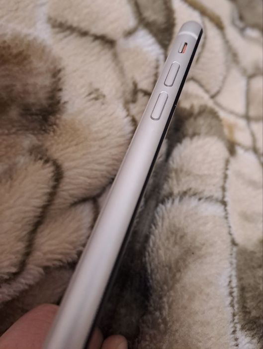 vand iphone Xr impecabil