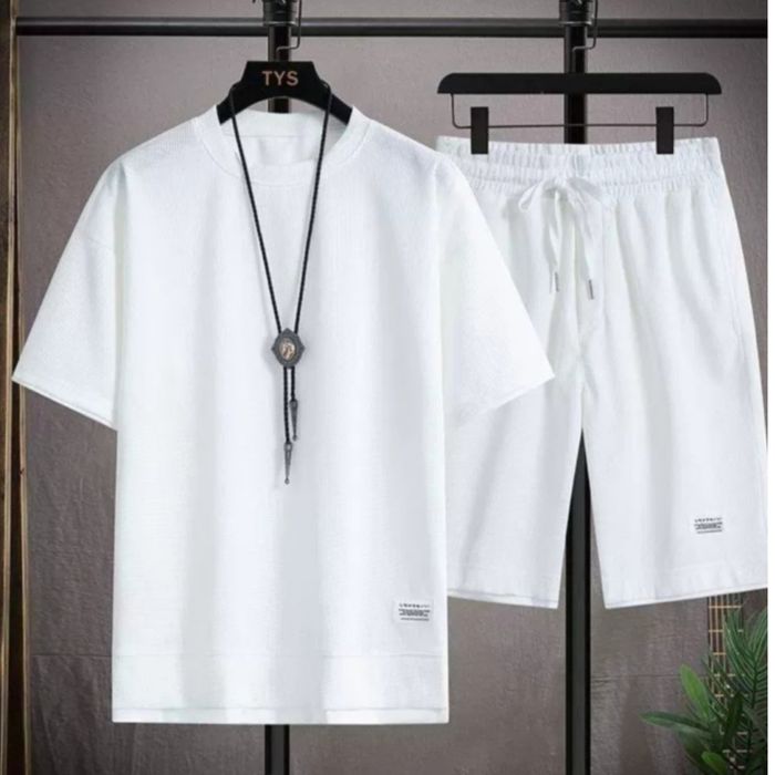 Мужской костюм новый