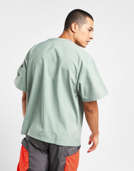 Adidas City Escape Parley зелена тениска M / до XL – oversize, водоотблъскваща