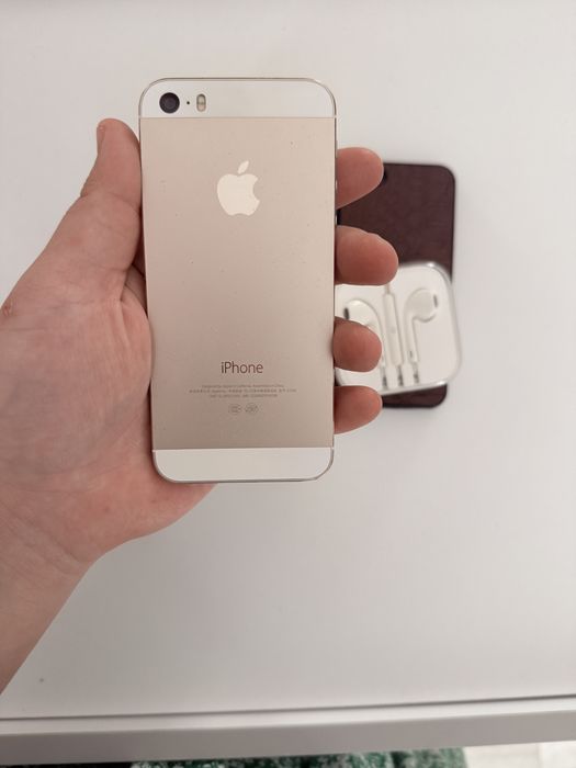 Iphone 5s  сатылады.