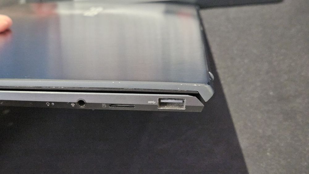 Asus zenbook 14 ryzen 7