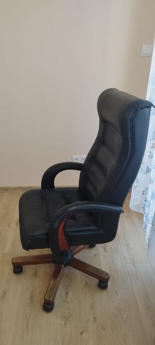 Кожено кресло XXL