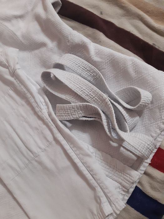 Продам, кимано в хорошем состоянии