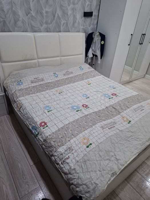 Продам кровать двуспальную