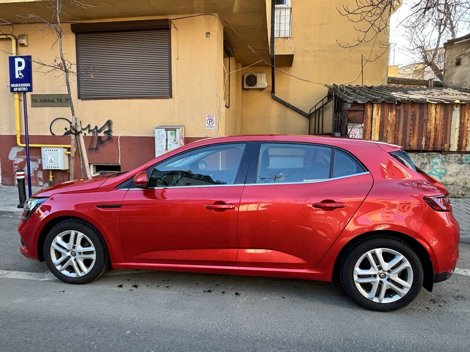 RENAULT Megane