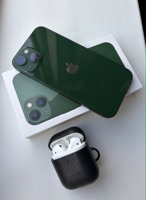 iPhone 13 128GB Green + Air Pods 2