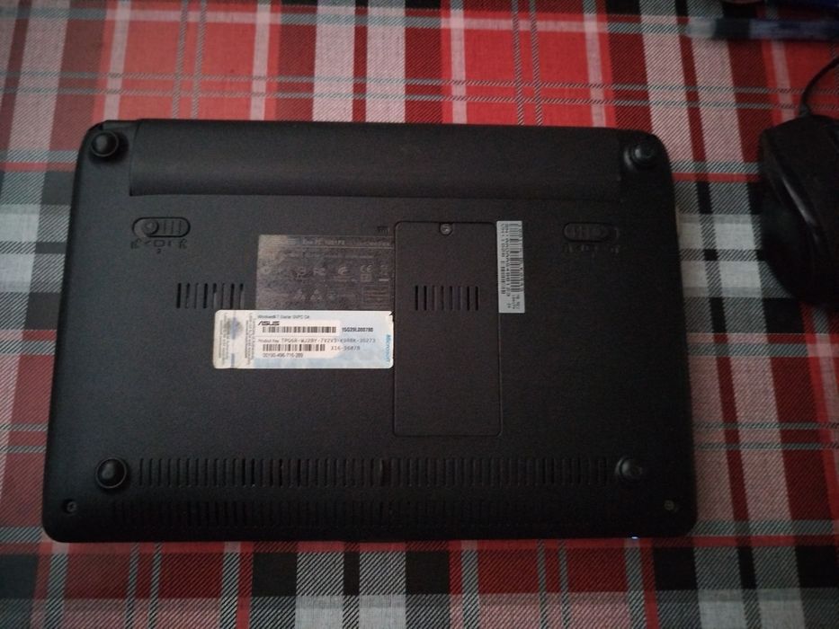 Laptop Asus Eee PC 1001PX mini laptop