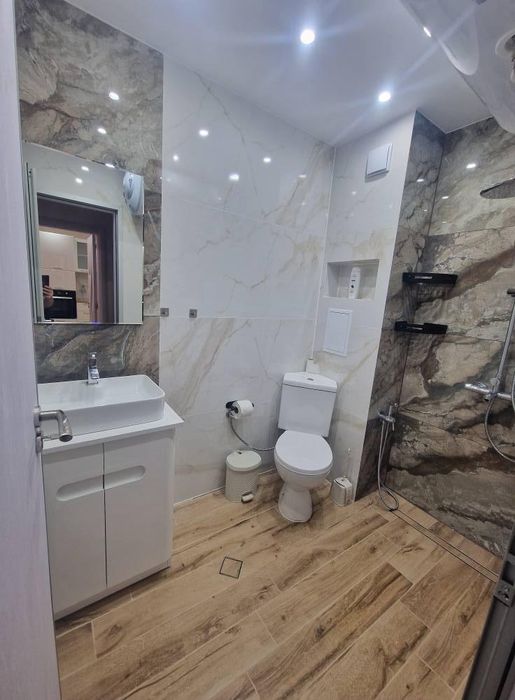 Дава се под наем Двустаен апартамент в Пловдив, Остромила - 68 кв.м за 484.5 € - Снимка #4