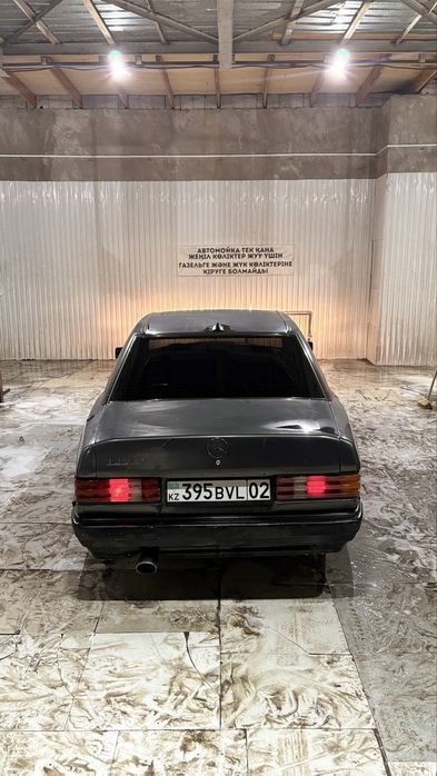 W201 мерседес 190е