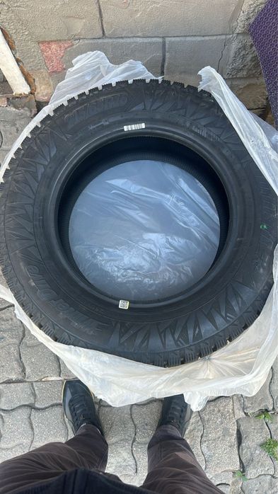 Зимние шины, новые, срочно продам