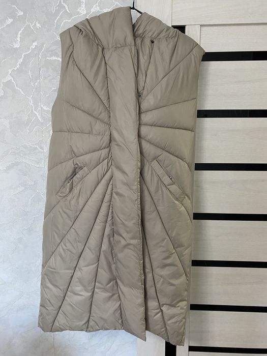 Женский безрукавка сатылады