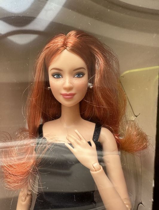 Куклы Barbie Basics 4 (25 тыс) / Ken Basics 10 (30 тыс)