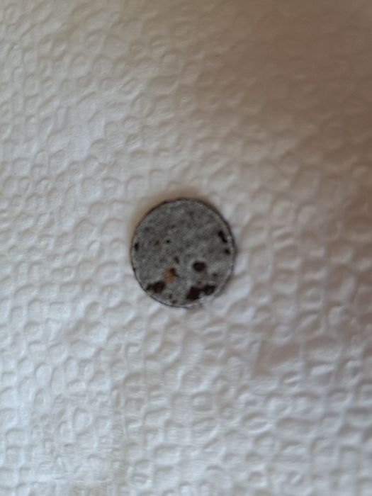 Продавам различни монети.