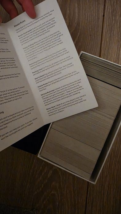 Cards Against Humanity - парти игра за ужасни хора