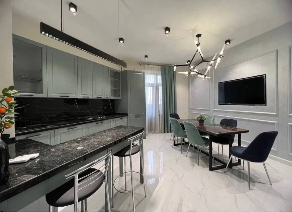 Квартира ЖК Parisien 4/7-8/8 150 м2