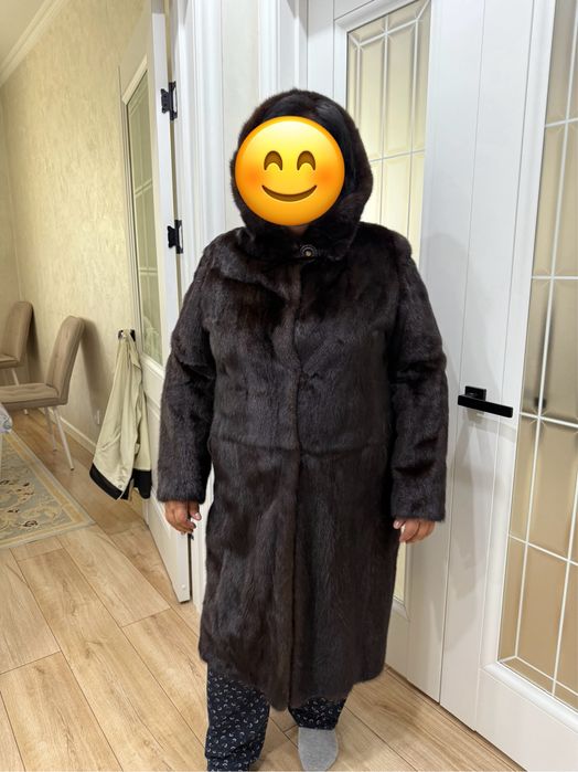 Шуба с копюшеном коричневая